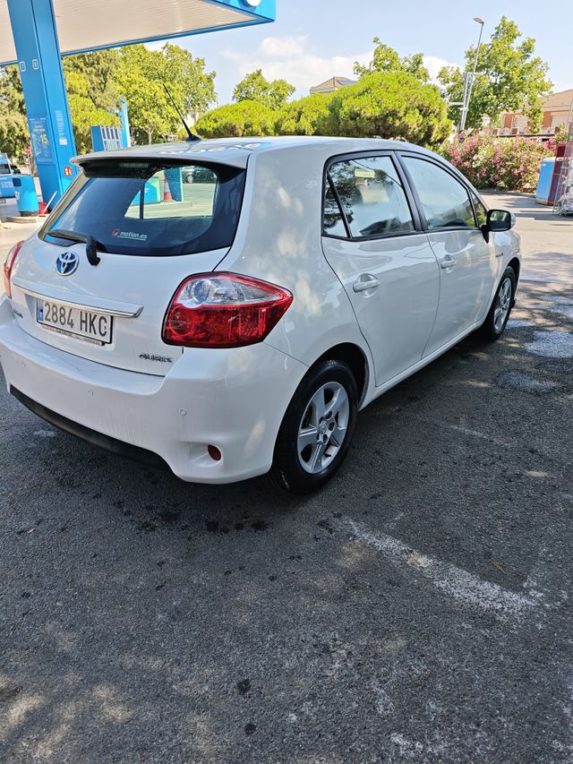 Toyota Auris Híbrido ECO