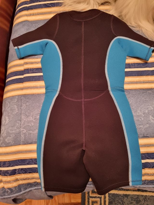 Traje neopreno talla 2-3 años