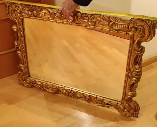 Marco madera tallada dorado con espejo