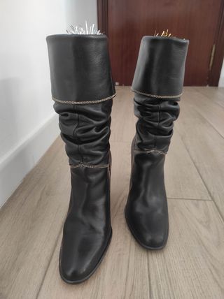 Botas altas cuero