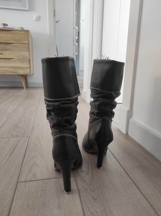 Botas altas cuero