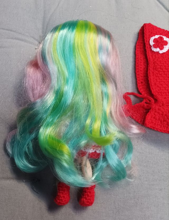 Muñeca Blythe Middie customizada 