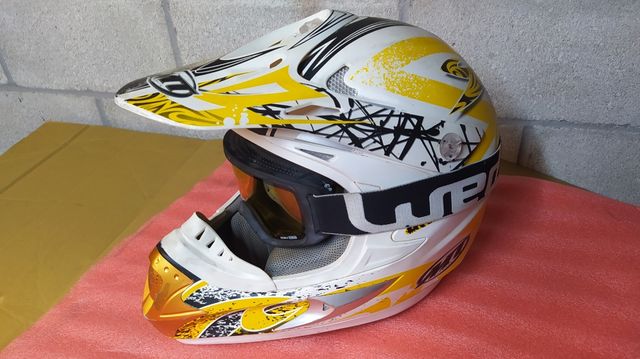 Casco y gafas XS.