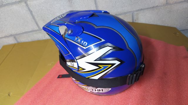 Casco y gafas Junior.