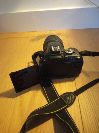 Nikon 5100 + objetivo Nikon 18-105mm