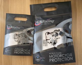 Tapas motor GB Racing Suzuki GSXR lado derecho