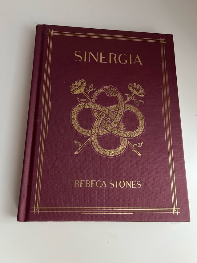Sinergia Rebeca stones