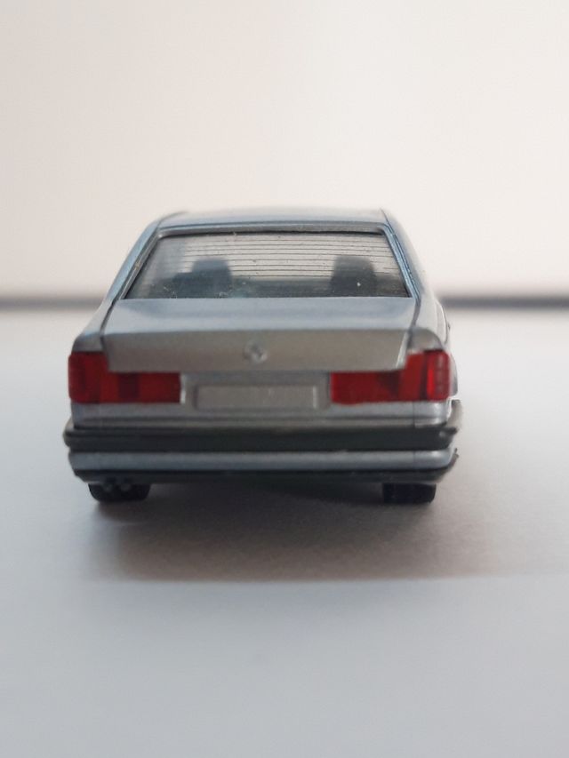 HERPA 1/87 BMW 735i