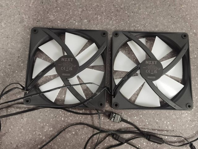 1 VENTILADOR FAN NZXT CL2202 140MM 14C
