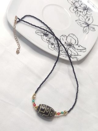 Collar DZI amuleto tibetano