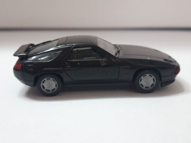 HERPA 1/87 PORSCHE 928