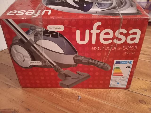 Aspiradora Ufesa. 700 w