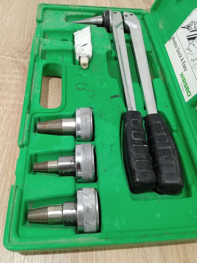 Maquina Wirsbo fontanero 