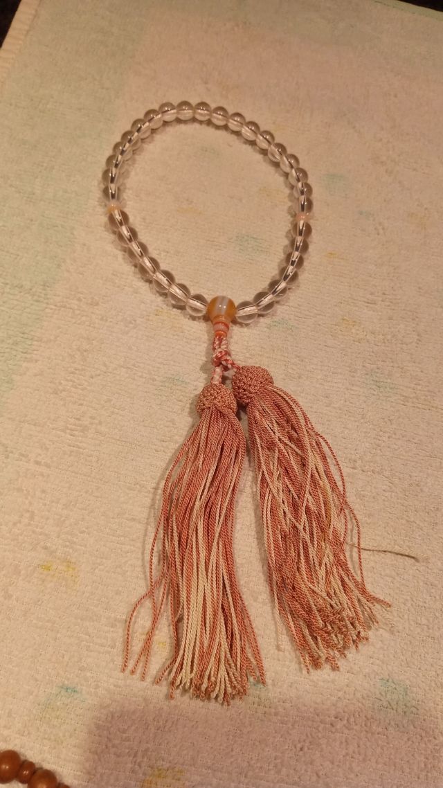 Bracciali in vetro o legno