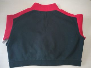 Sudadera con cremallera.