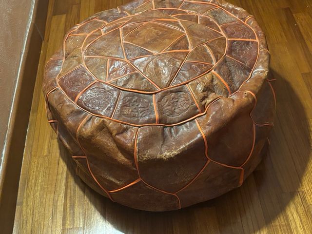 Pouf egiziano beduino in pelle