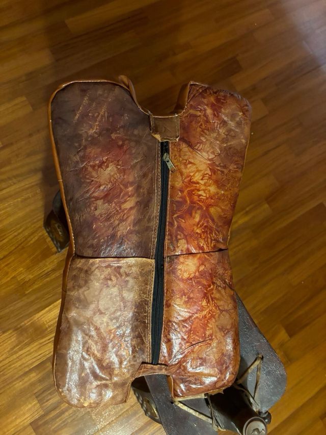 Sgabello poggiapiedi egiziano