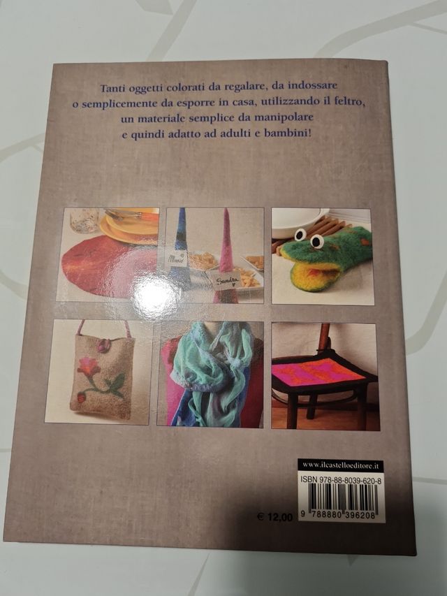 Libri feltro e lana cardata