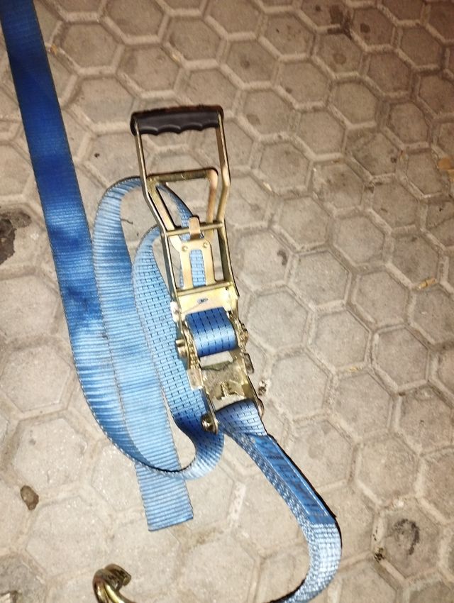 Eslingas grande trailer