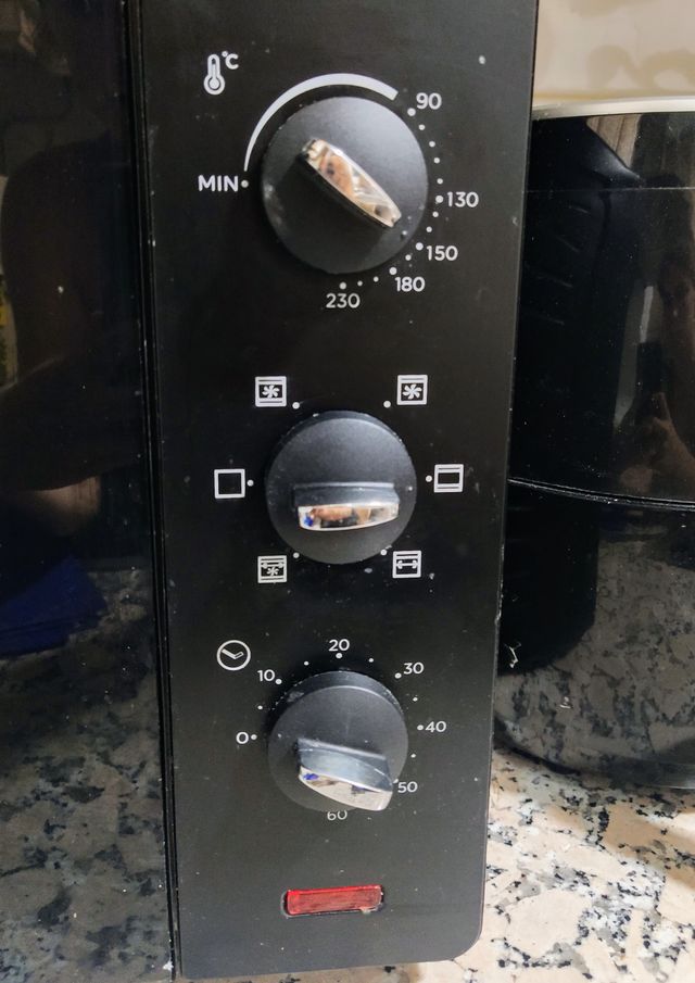 Horno 46 L con accesorios