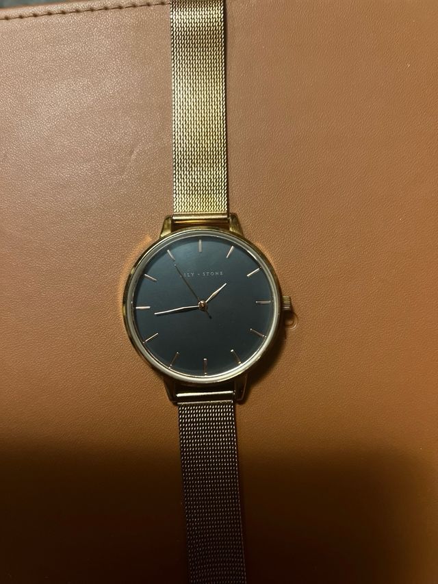 Reloj original de Lily Stone de pila