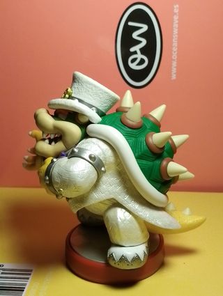 Amiibo Bowser Elegante