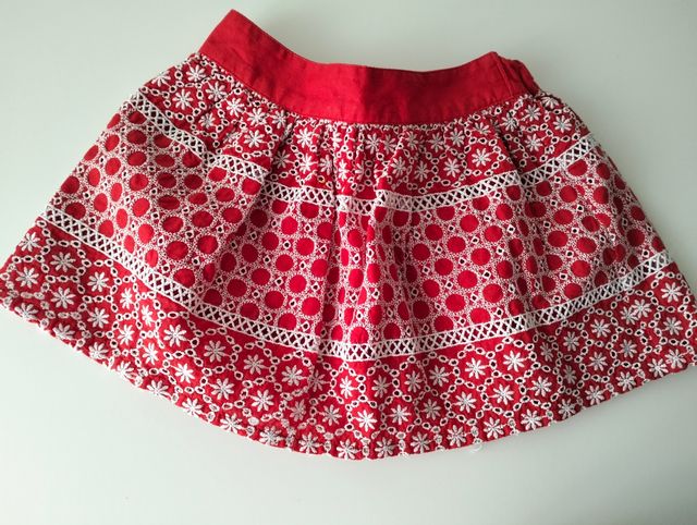 Falda roja Mayoral volantes niña 3-4 años