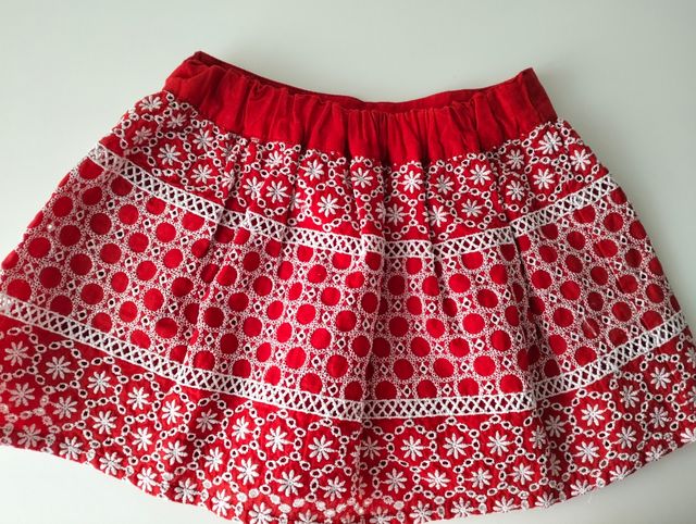 Falda roja Mayoral volantes niña 3-4 años