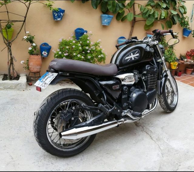 Triumph legend 900tt