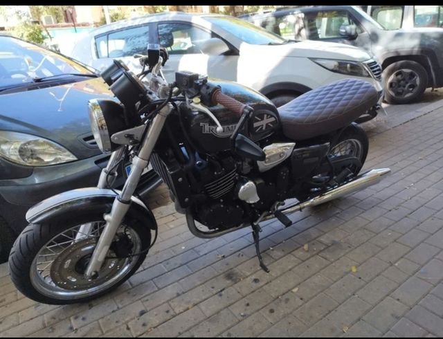 Triumph legend 900tt