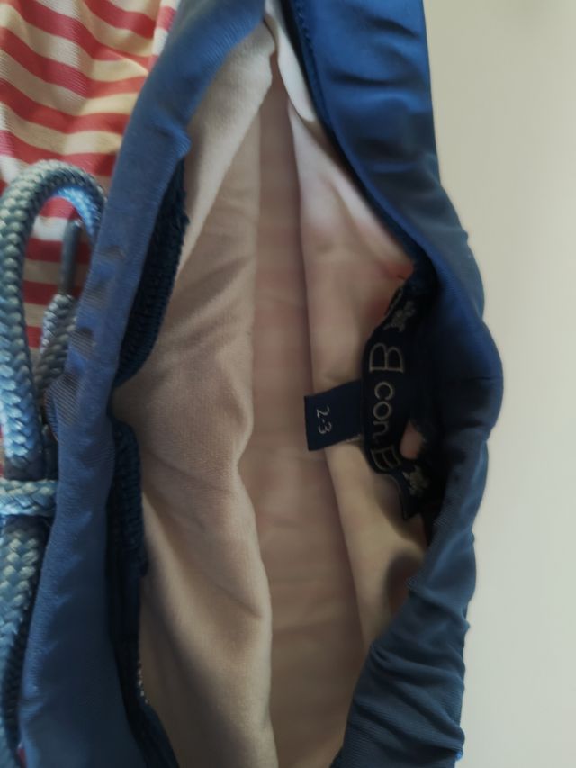 Bañadores niño talla 104