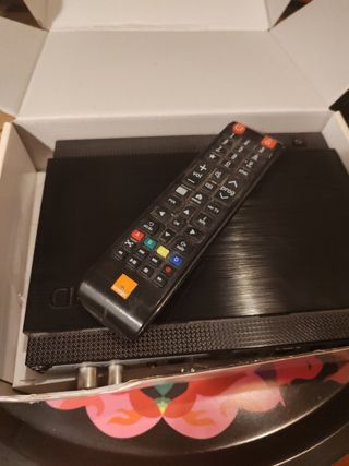 Decodificador Orange TV UHD + mando
