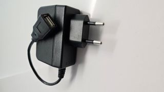 Adattatore LG AC LG 5V 2A con Porta USB