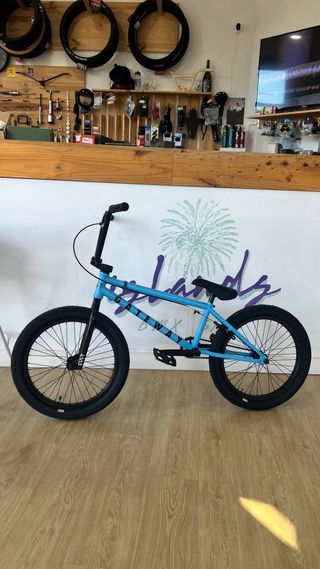 Bicicleta Cult BMX 20’