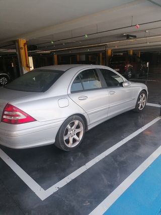 Mercedes-Benz Clase C 2005