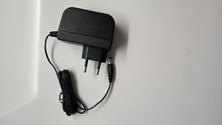 Adattatore AC Switching 12V 2A con Spinotto DC