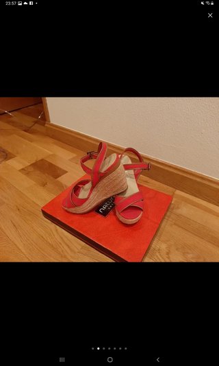 REBAJAS...Modernas sandalias cuña rojas ,N 36