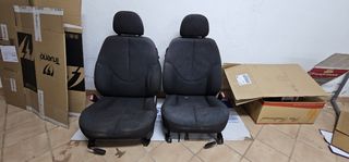 Sillones delanteros abatibles coche 