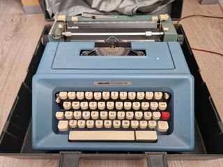 Máquina de escribir olivetti
