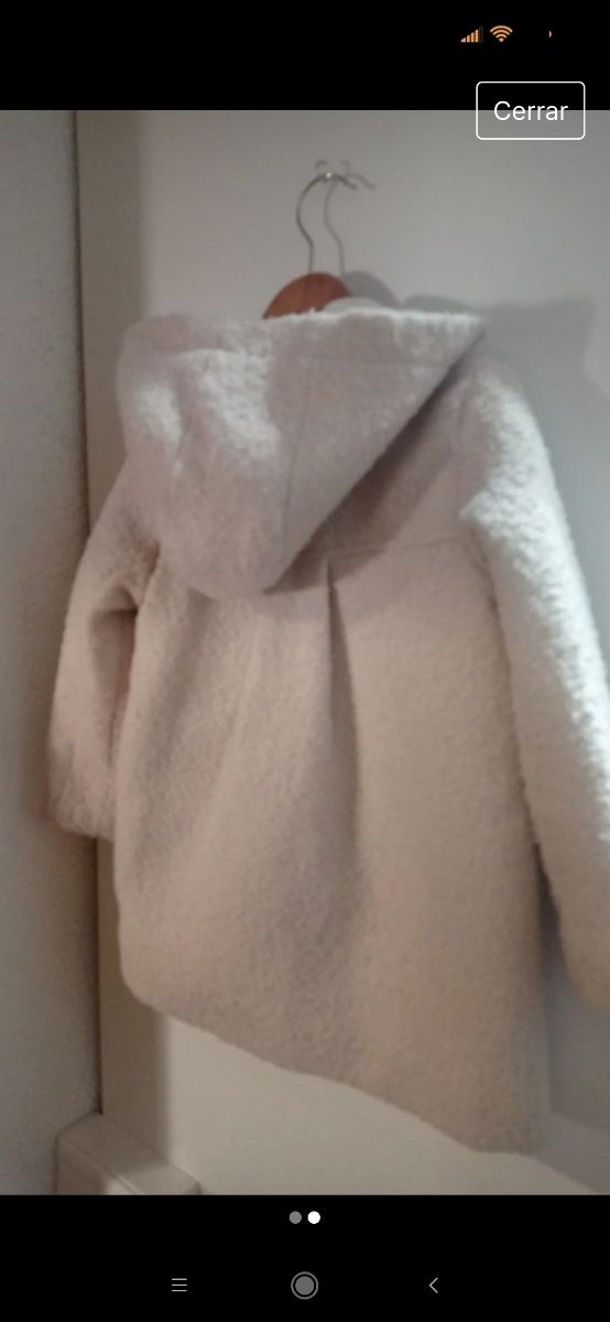 Oferta! Abrigo niña con capucha.