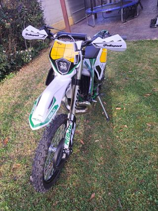 Rieju mr 300