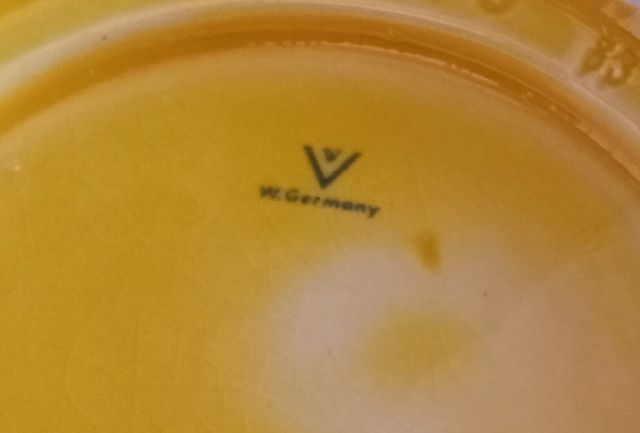 Goebel Hummel W.Germany honig pot '60