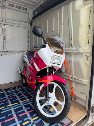 mudanzas y transporte  con furgone