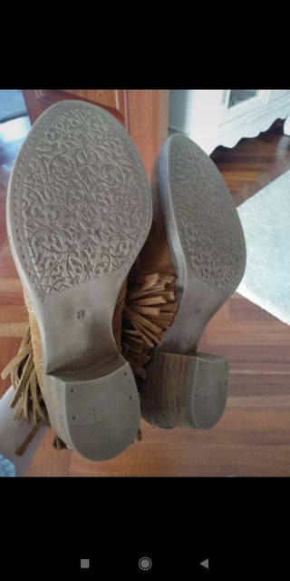 Botines camperos de piel 38