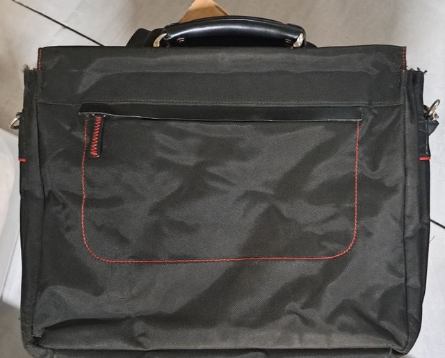 Maletín negro original Tommy Hilfiger