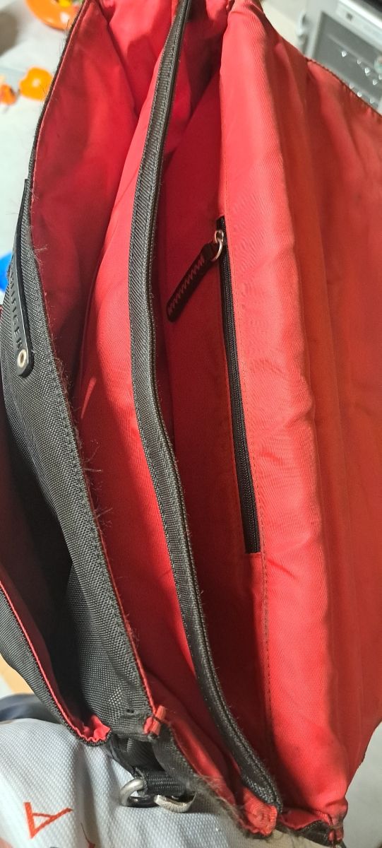 Maletín negro original Tommy Hilfiger