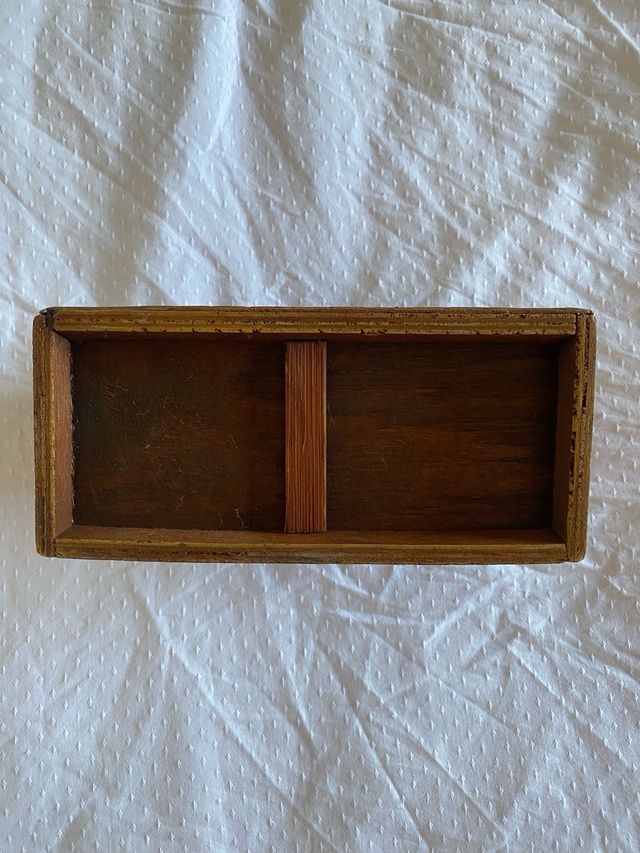 Portagioie artigianale in legno