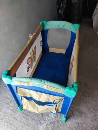 Cuna de viaje portátil