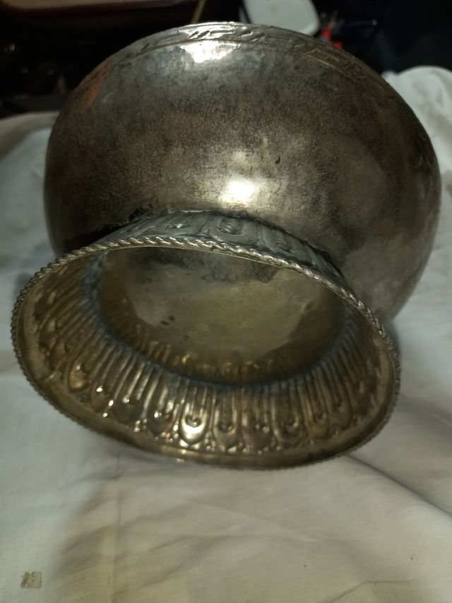 Joyero de alpaca antiguo con cierre