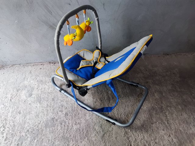 SILLA MECEDORA BEBE